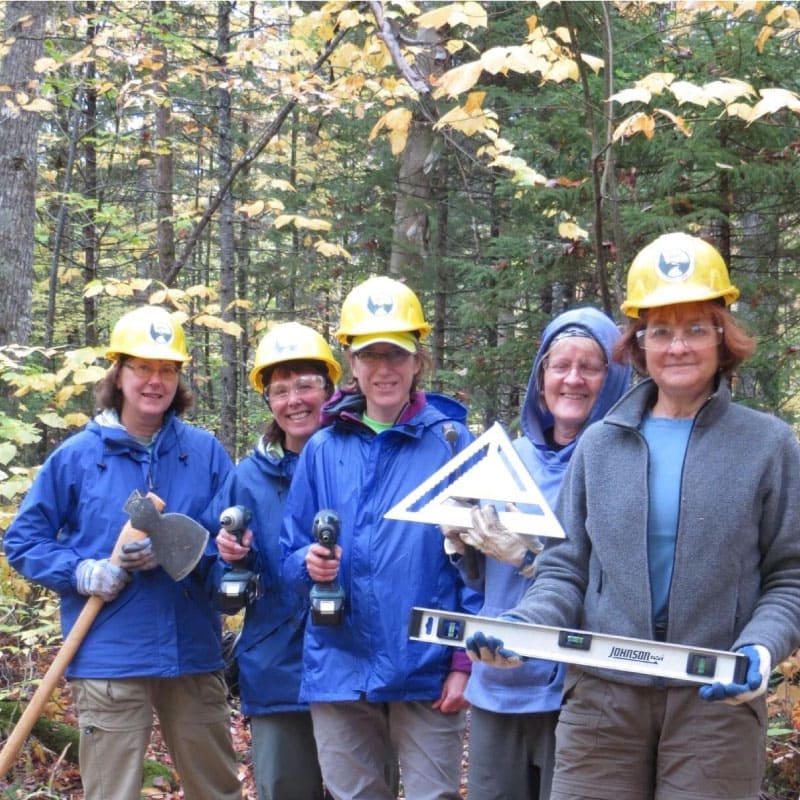 Women’s trail crew