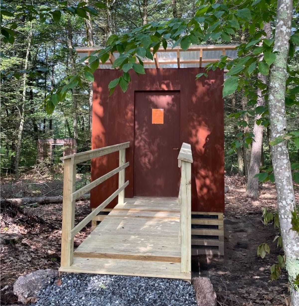 New moldering privy