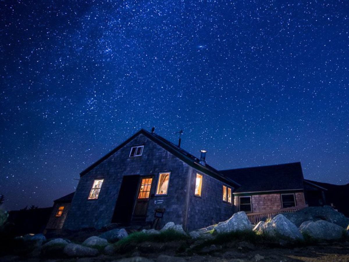 Night sky above Greenleaf Hut